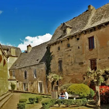 Holiday home Petite Maison En Pierre Au Coeur Du Perigord Noir *