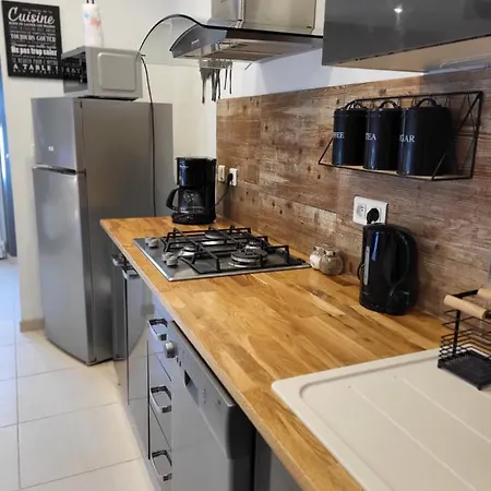 Petite Maison En Pierre Au Coeur Du Perigord Noir Holiday home