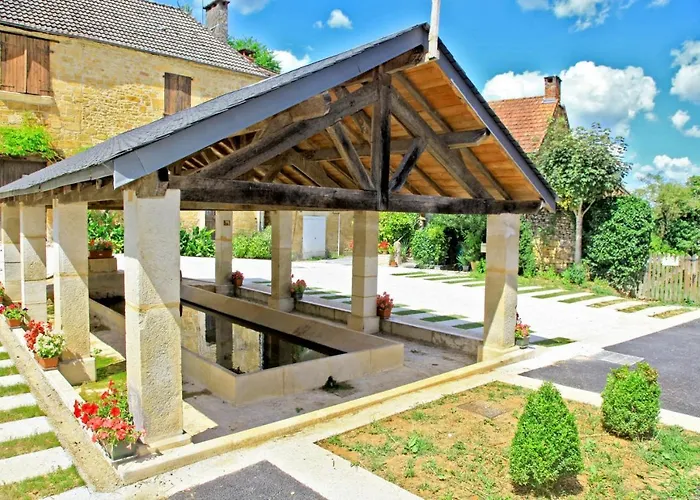 Tatil Evi Petite Maison En Pierre Au Coeur Du Perigord Noir Salignac Eyvigues